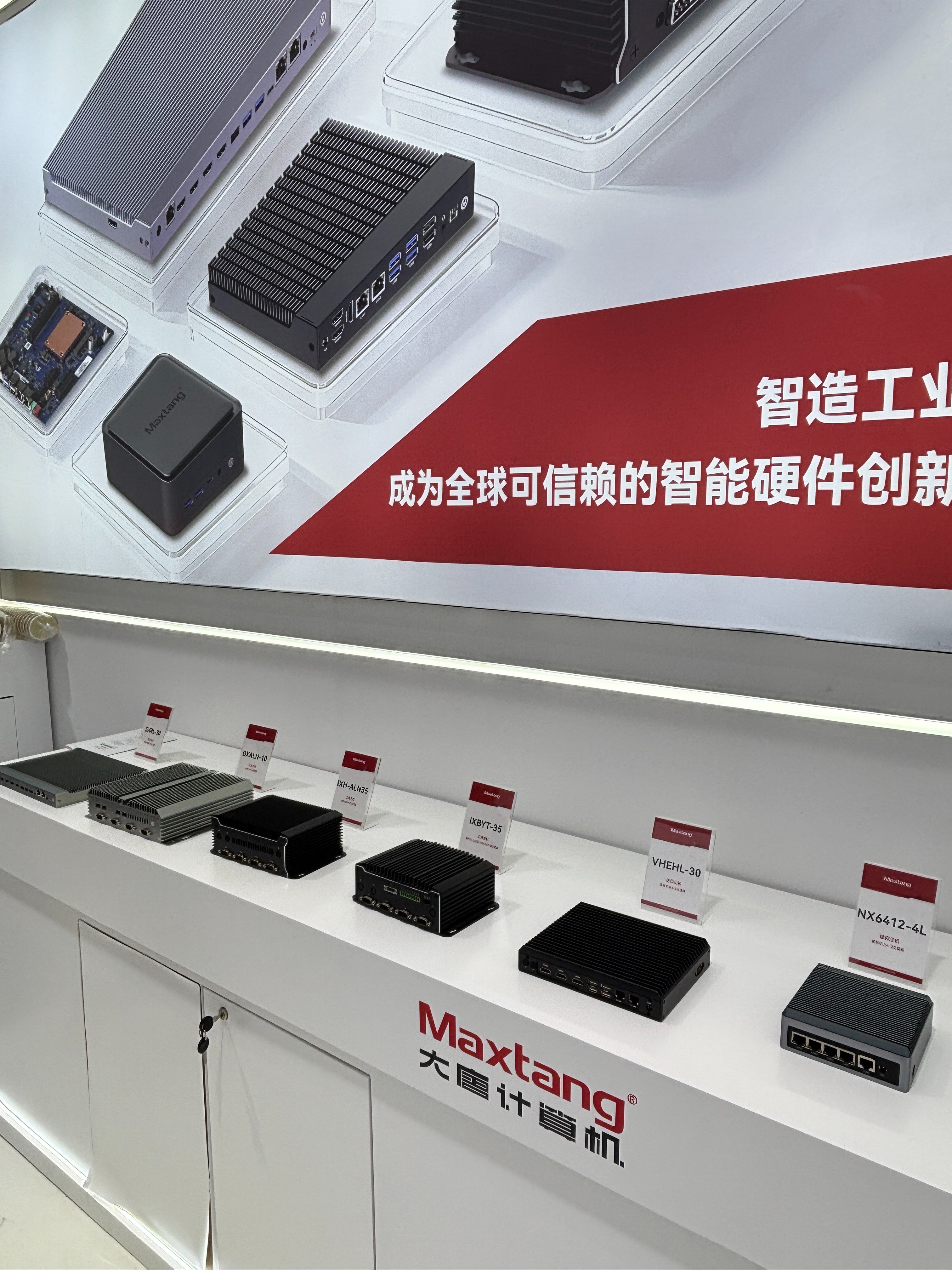 85890daf-a8e3-4a8d-93a9-cff68690a593.jpg